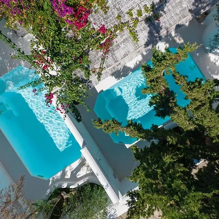 Thalassitra Private Pool Adamantas (Milos)