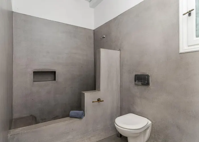 Hotel Thalassitra Private Pool Adamantas (Milos)