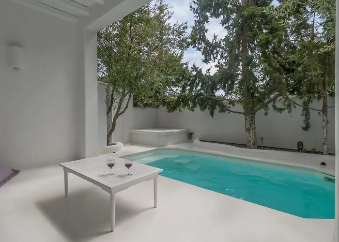 Thalassitra Private Pool Hotel