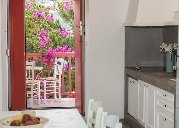 Thalassitra Private Pool Hotel