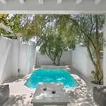 Hotel Thalassitra Private Pool