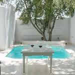 Thalassitra Private Pool Hotel Adamantas (Milos)