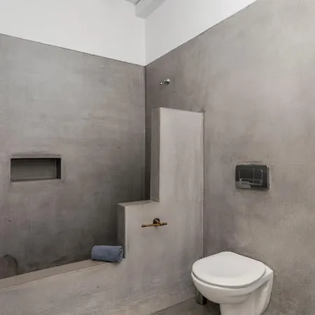 Hotel Thalassitra Private Pool Adamantas (Milos)