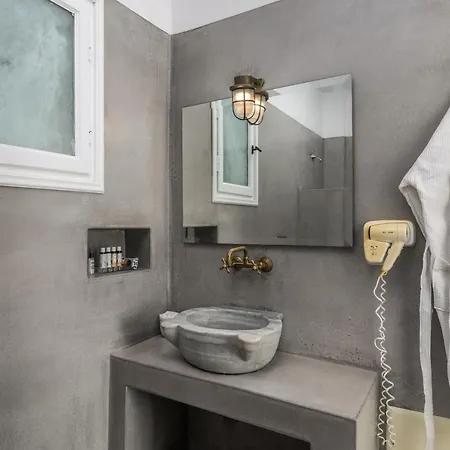 Thalassitra Private Pool