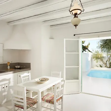 Thalassitra Private Pool *