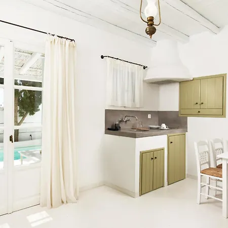 Thalassitra Private Pool * アダマス