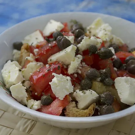 Thalassitra Private Pool