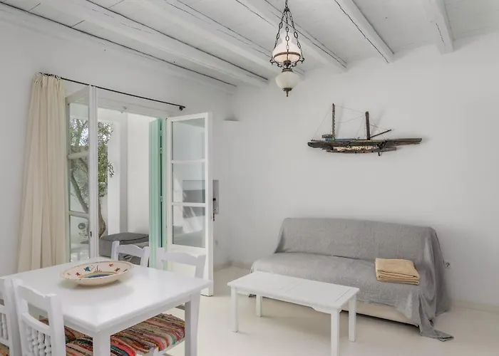 Thalassitra Private Pool Hotel