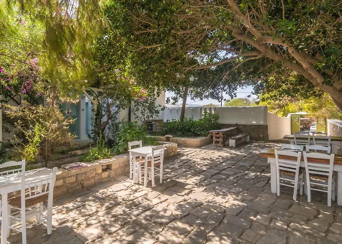 Thalassitra Private Pool * Adamantas (Milos)