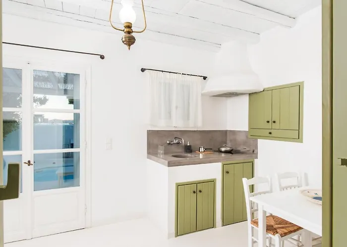 Thalassitra Private Pool *