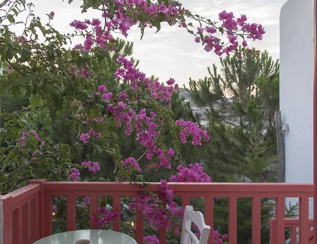 Thalassitra Private Pool Hotel